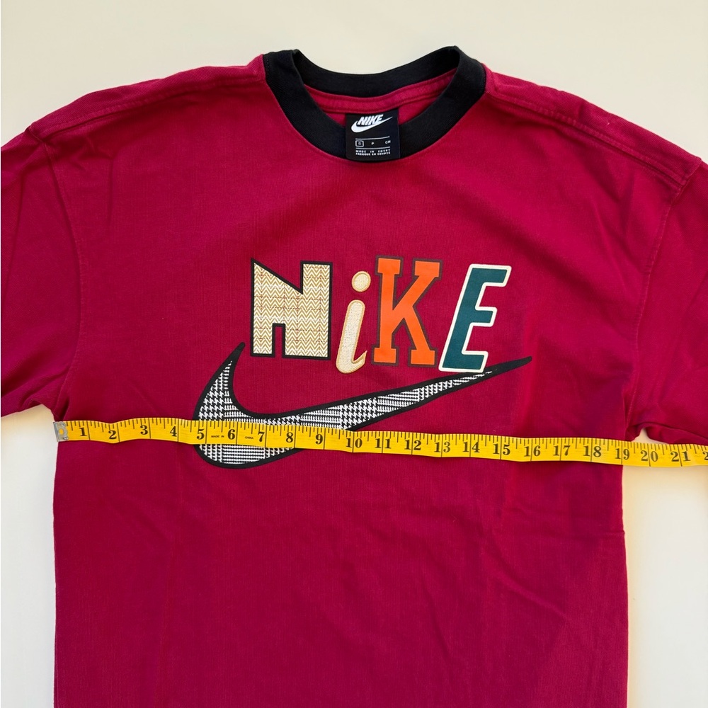 Nike Sportswear Men's Burgundy Graphic Tee - Picture 5 of 5
